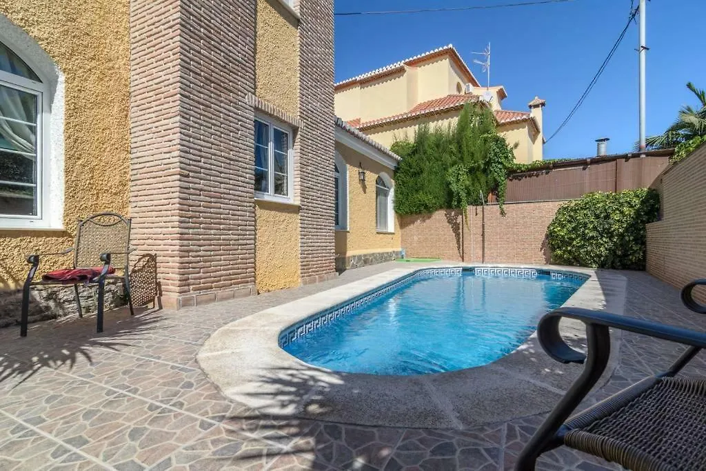Habitaciones en Casa Céntrica con piscina Almuñécar