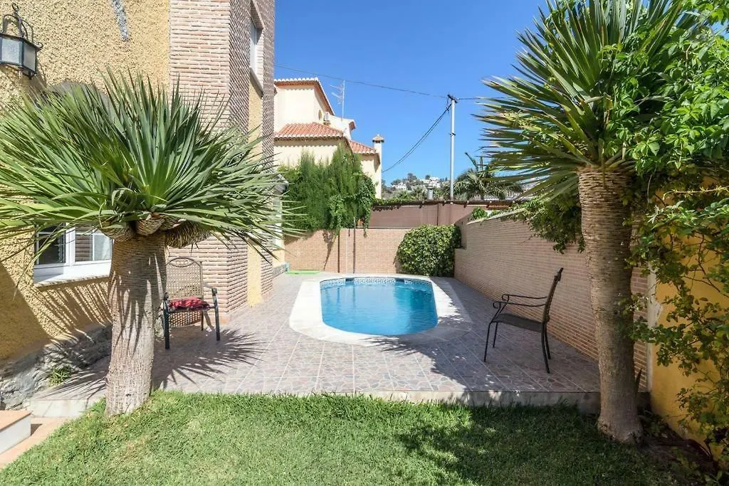 Habitaciones en Casa Céntrica con piscina Almuñécar