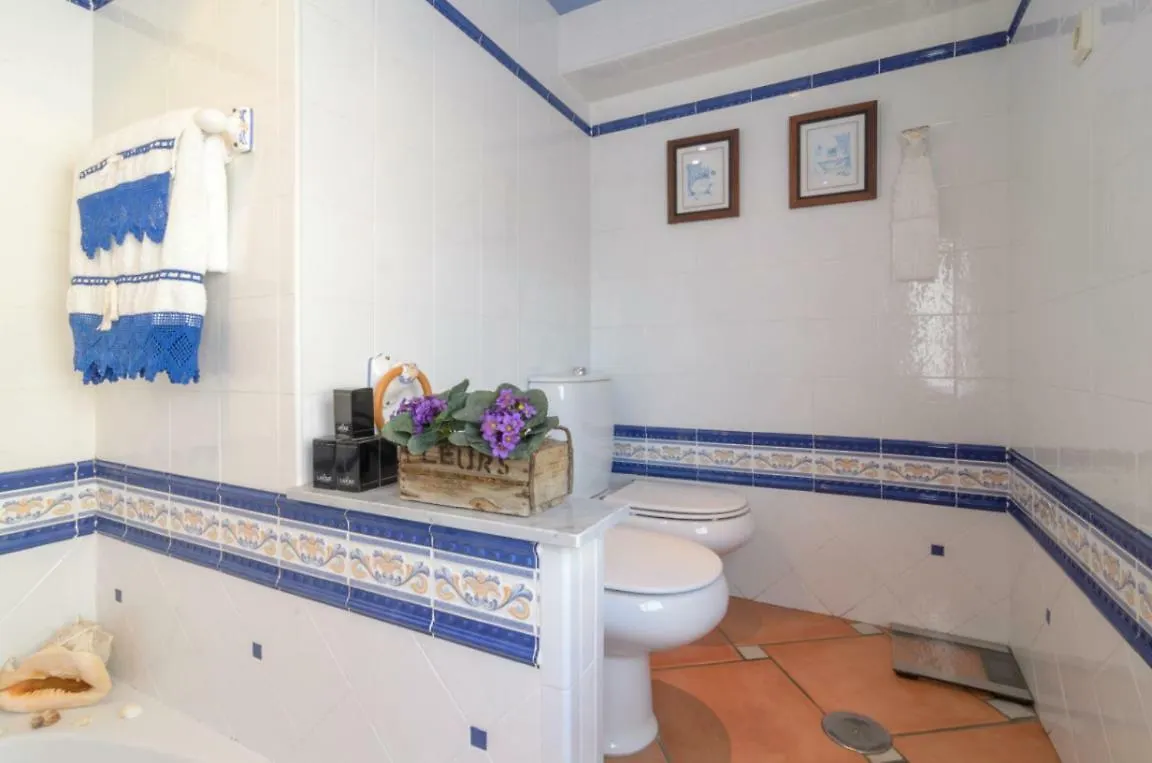 Habitaciones en Casa Céntrica con piscina Almuñécar Habitación en casa particular